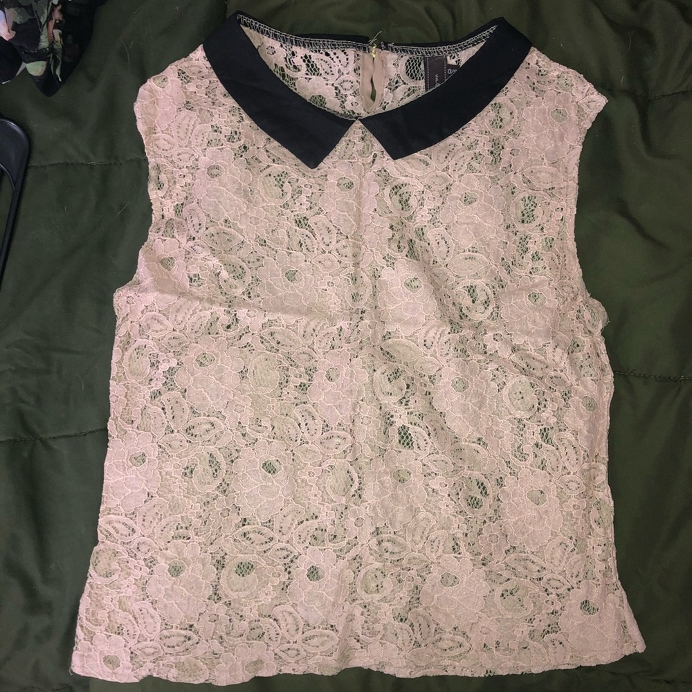 Valija Gitana sleeveless lace/golden strands top